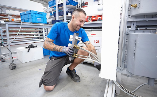 Warum ein Stellenangebot als Anlagenmechaniker der perfekte Einstieg in die Technikbranche ist