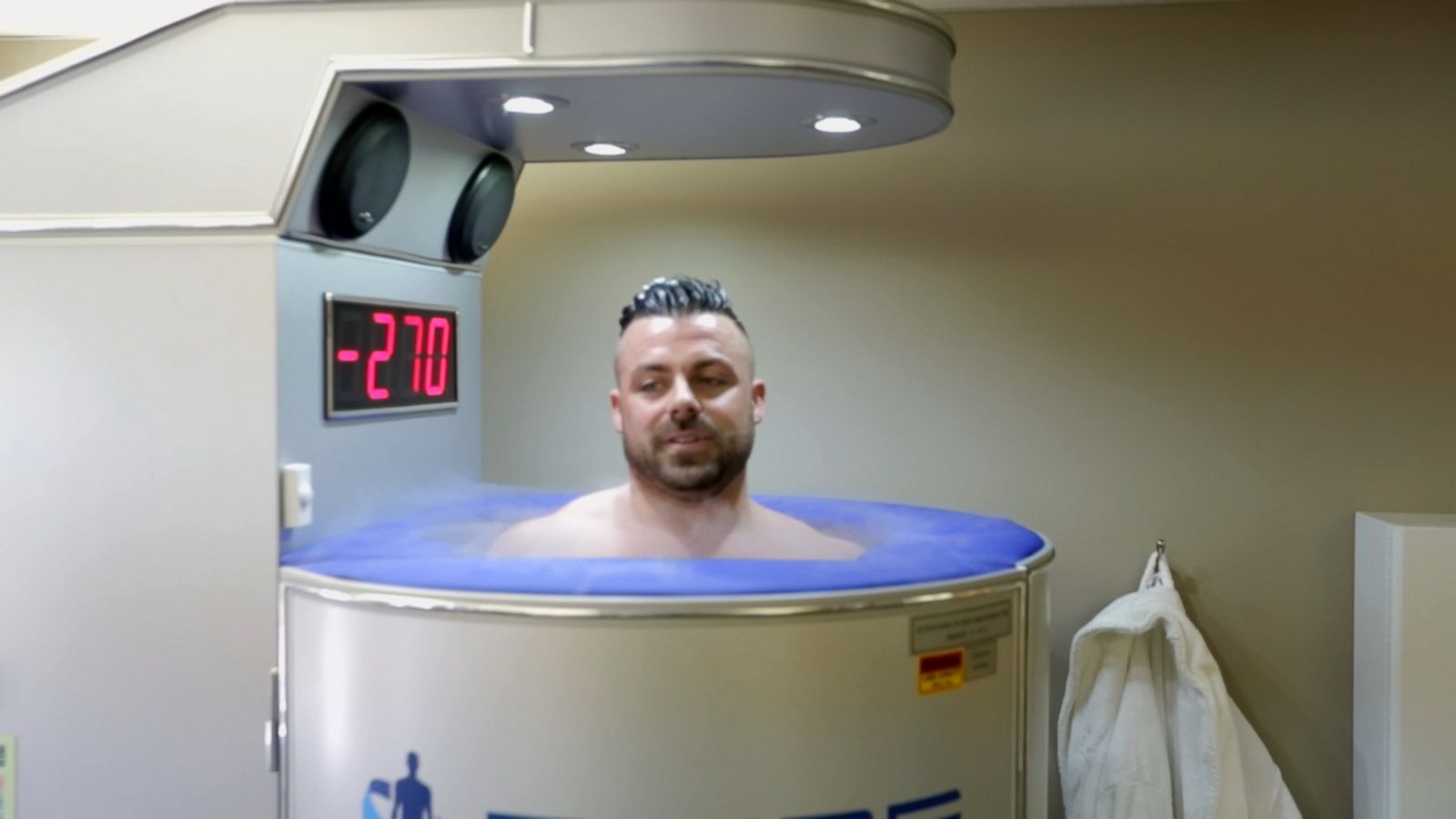 Kältekammer gegen Schmerzen: Wann ist die Therapie sinnvoll?