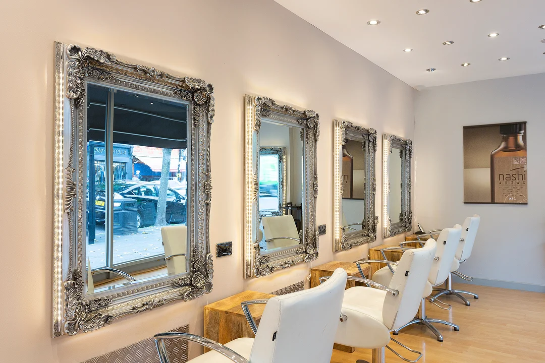 Einrichtung für Friseursalon und Kosmetik – vom Profi empfohlen