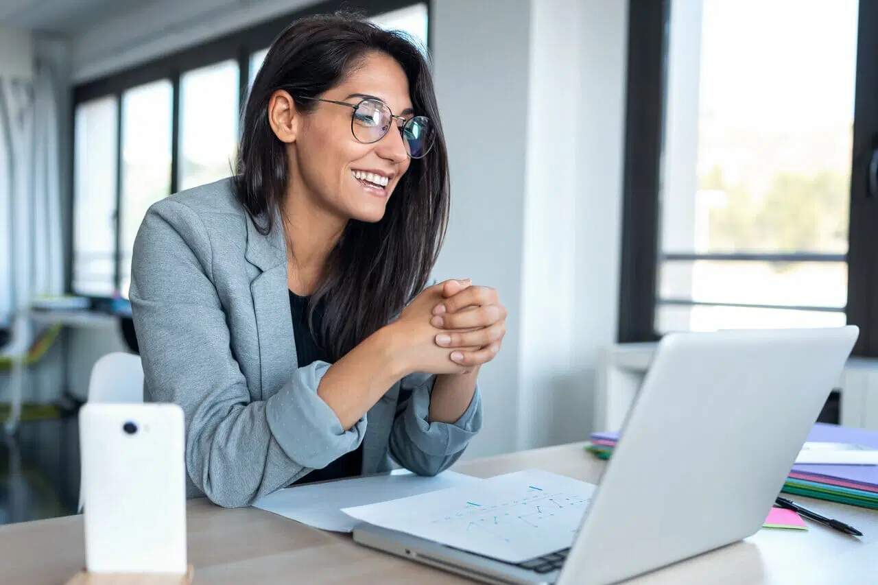 Bewusster Entscheidungen treffen mithilfe von Online Coaching