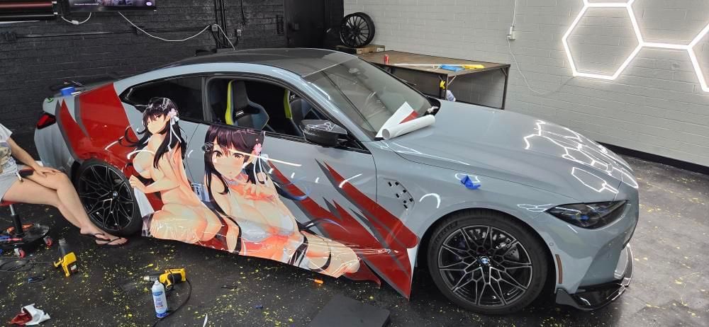 Anime Auto: Bringen Sie Persönlichkeit auf die Straße mit einem unverkennbaren Anime Auto Design!