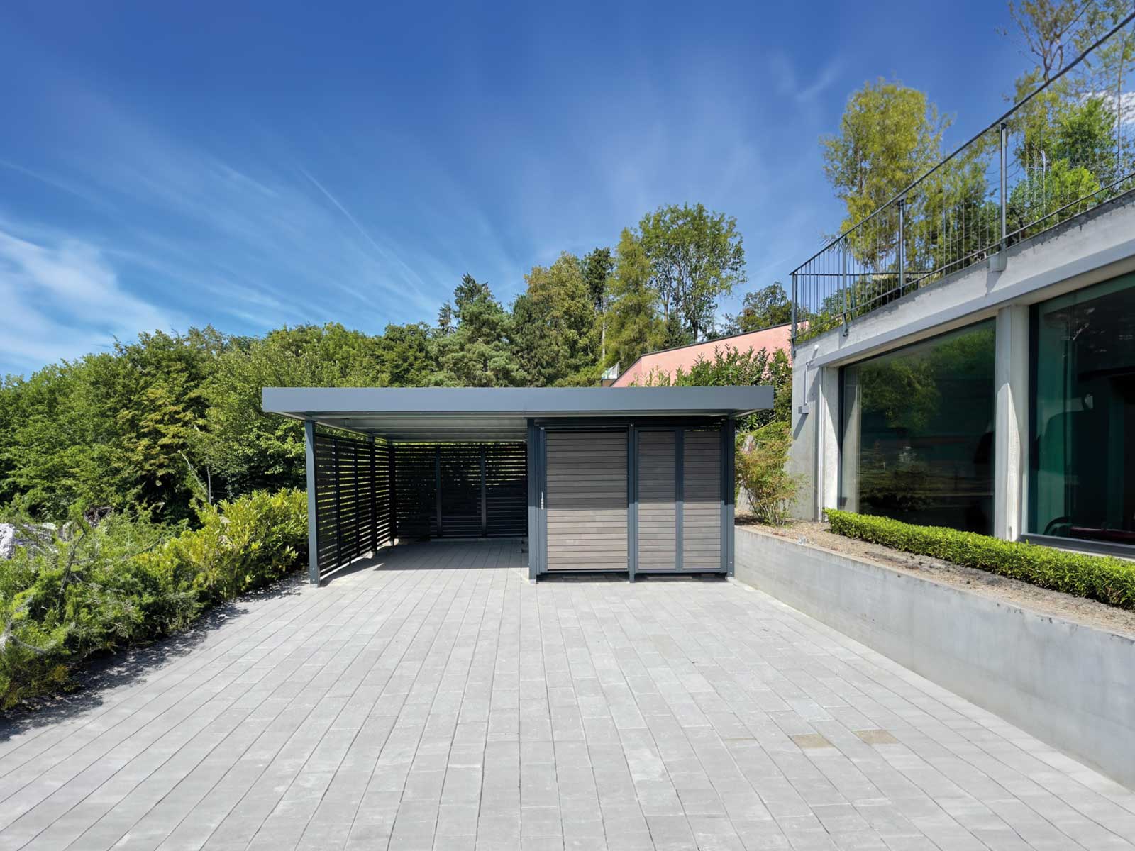Wie eine Terrassenüberdachung Alu den Wert Ihrer Immobilie steigern kann