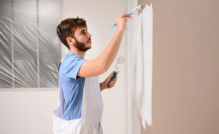 Wie ein erfahrener Maler den perfekten Anstrich für Ihr Zuhause realisiert